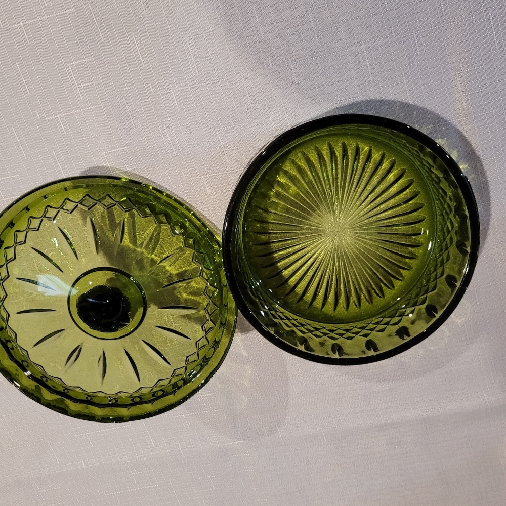 Vintage Indiana Glass Princess Pattern Lidded Candy Dish Green - Picture 3 of 9